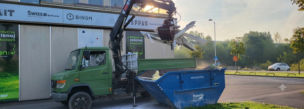 Najam i pražnjenje kontejnera