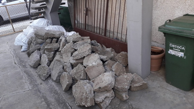 Odvoz betona grajferom