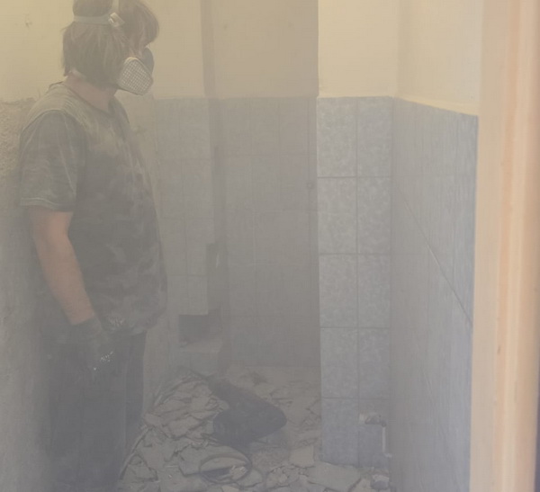Štemanje pločica u kuhinji