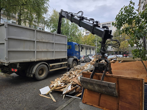 Odvoz grajferom drvenog i miješanog otpada